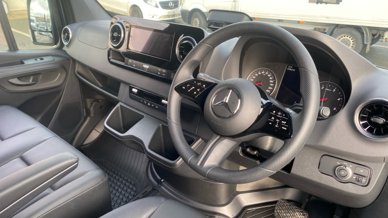 Mercedes-Benz Sprinter 315Cdi L2 Diesel Rwd 3.5t H2 Pro Van 9G-Tronic